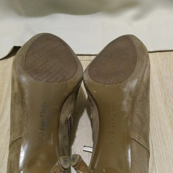 Calvin Klein Jenny Tan Suede Leather Ankle Boots - Picture 6 of 8